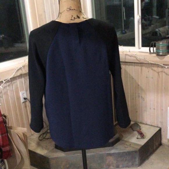 J. Crew 3/4 Sleeve Blouse Size 2 BB1022 - Picture 2 of 2